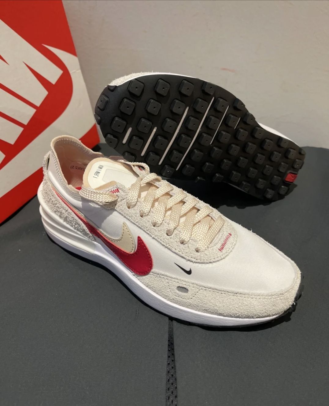 Nike Waffle One SE运动