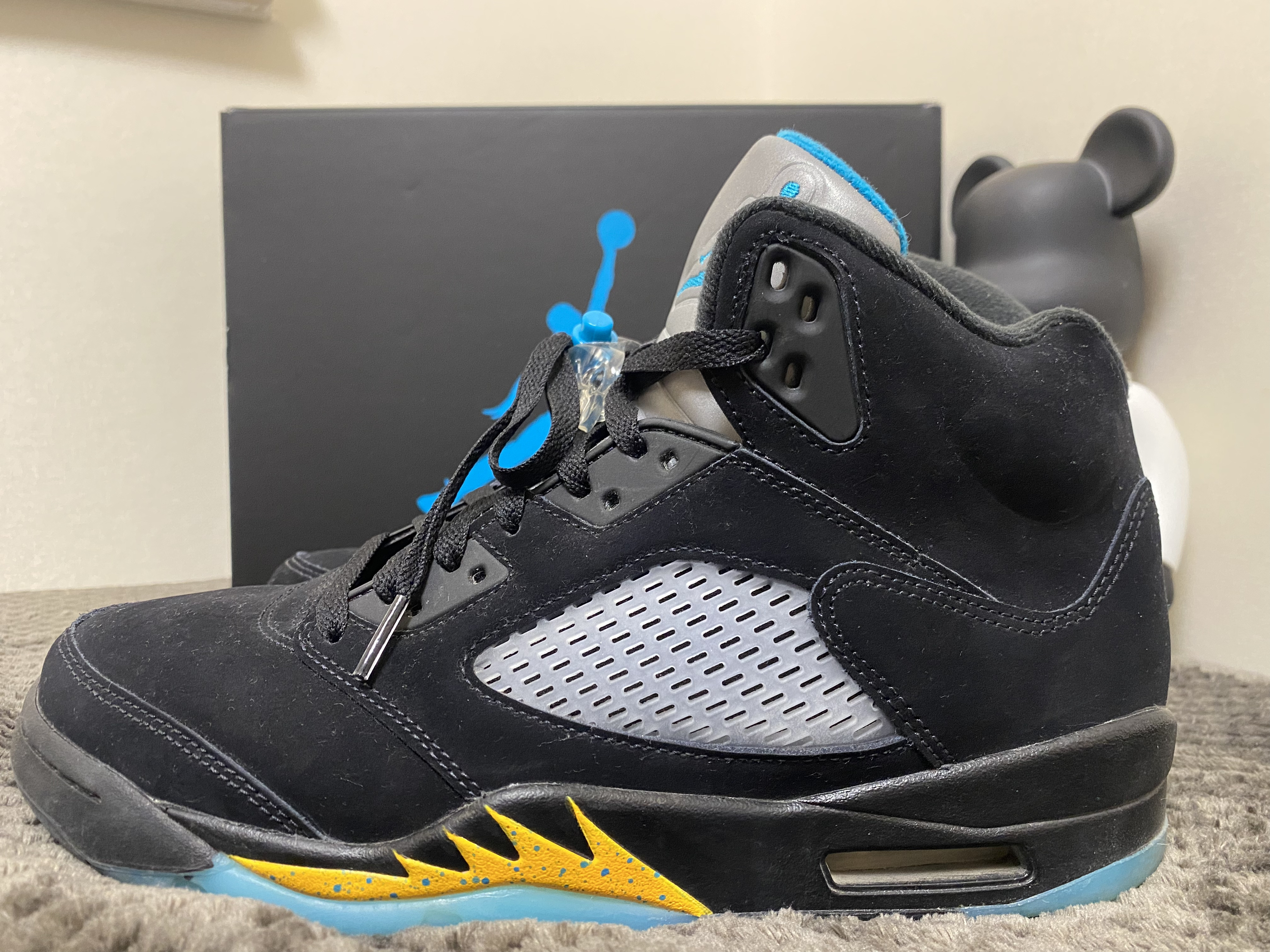 「黑蓝」AJ5 湖水 低调又亮眼