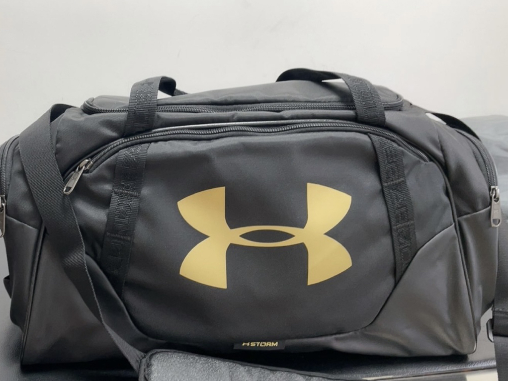 Under Armour 大logo健身包分享
