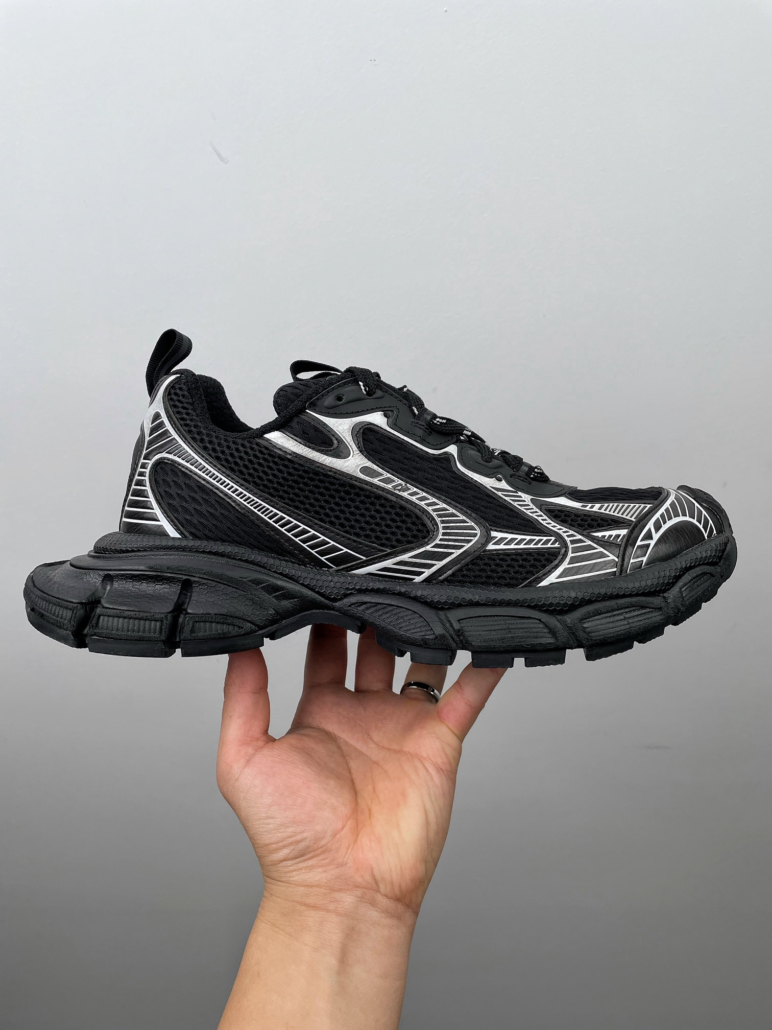Balenciaga 2023 夏季成衣