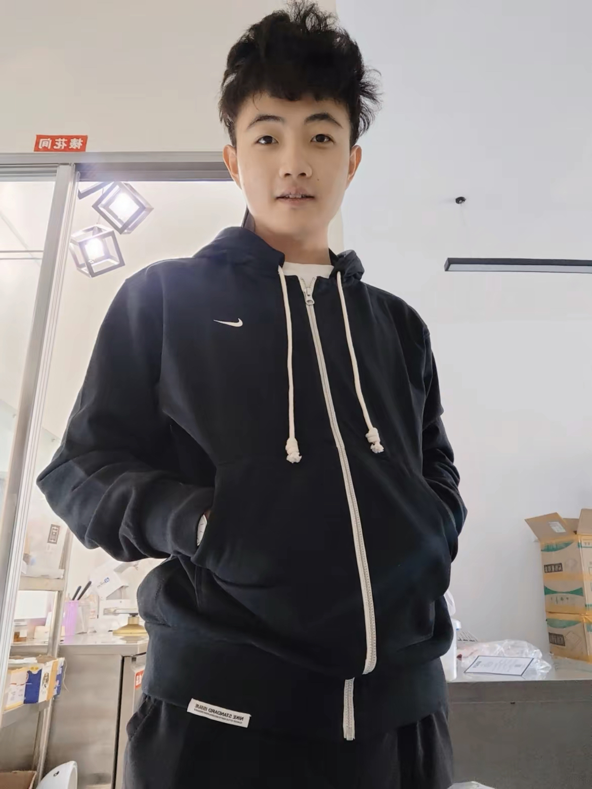 Nike 每年春天都不能少的卫衣开衫