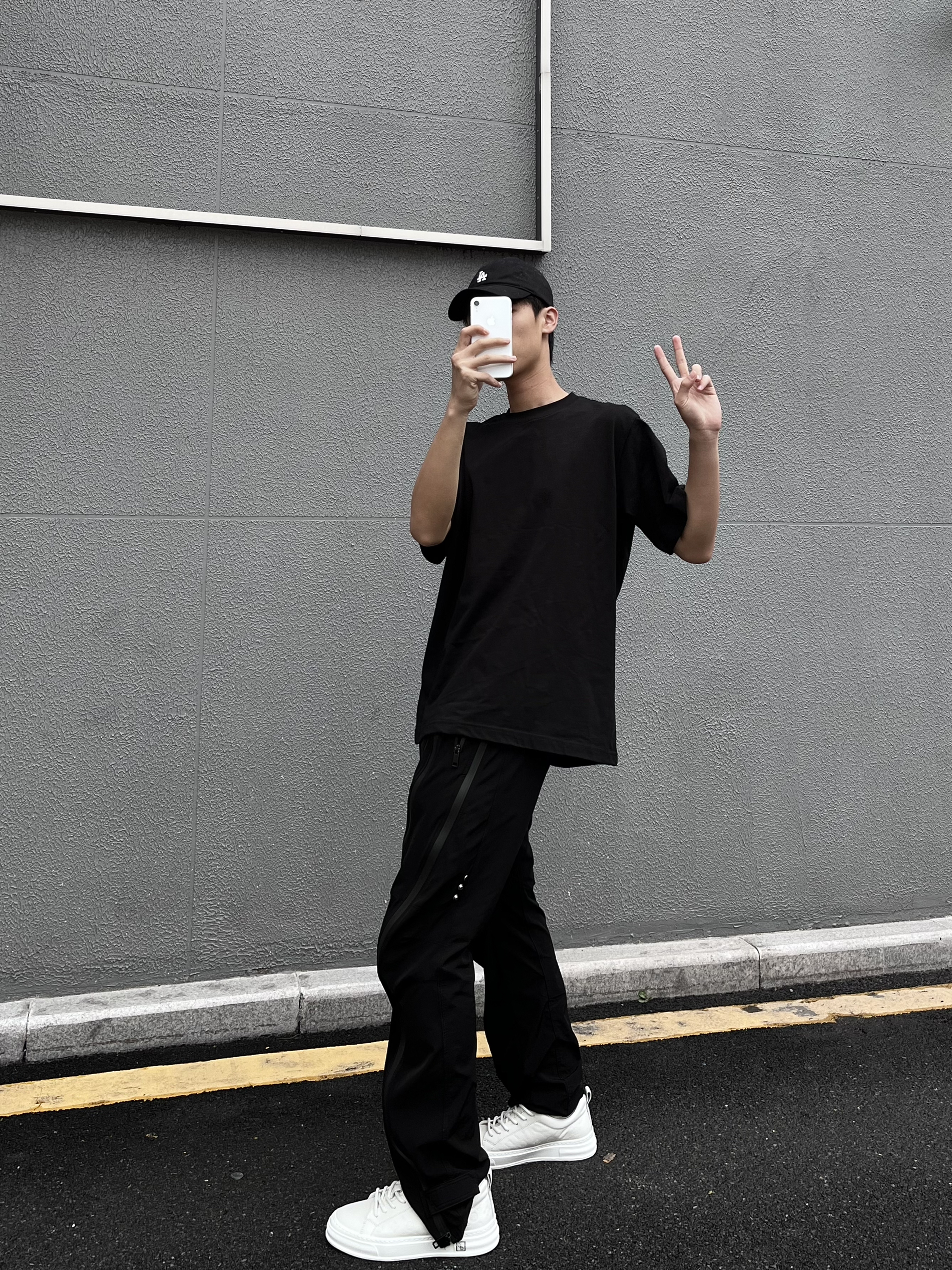 ootd｜黑白系穿搭也太酷了☑️