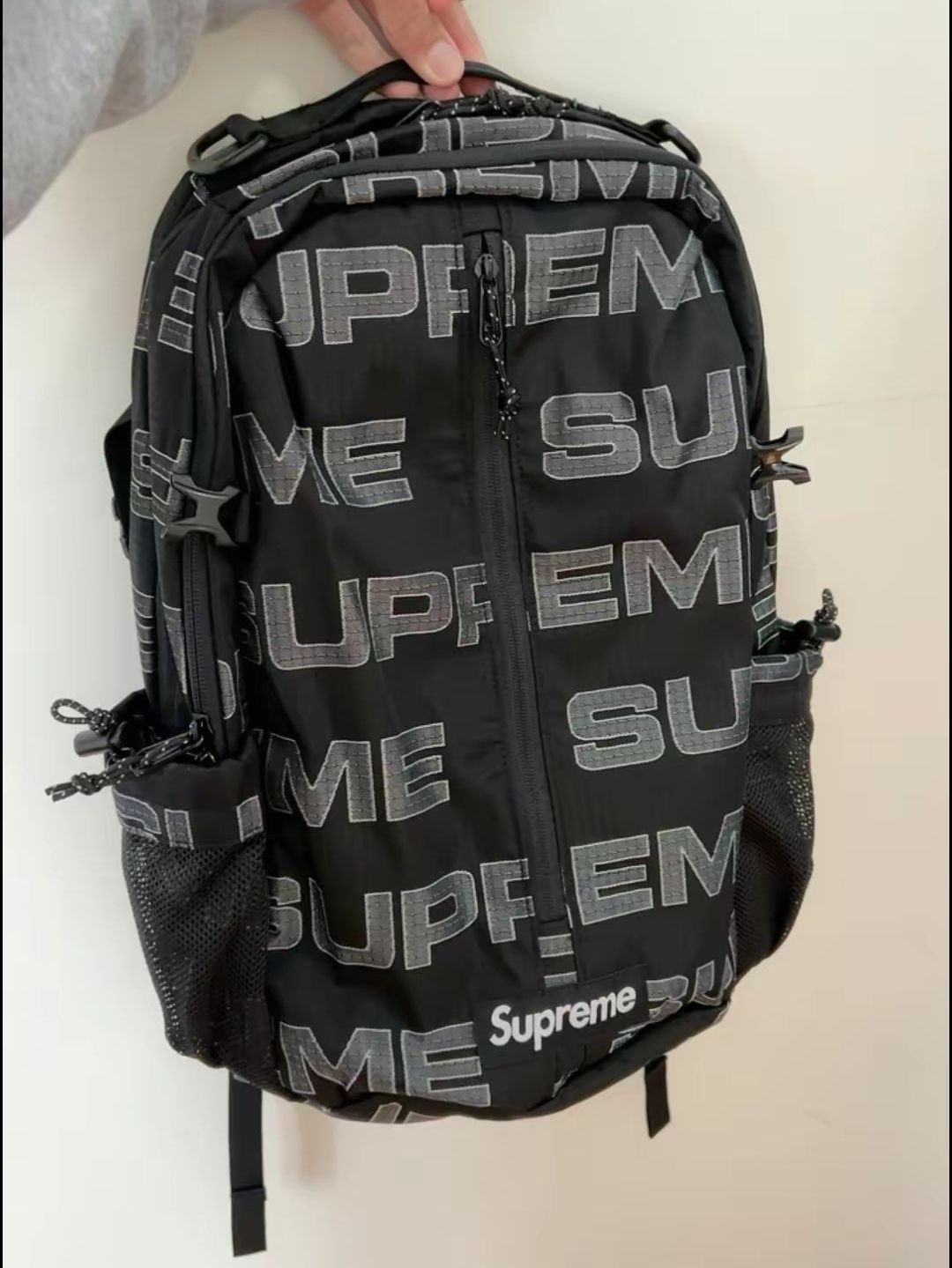 Supreme潮流百搭双肩包分享