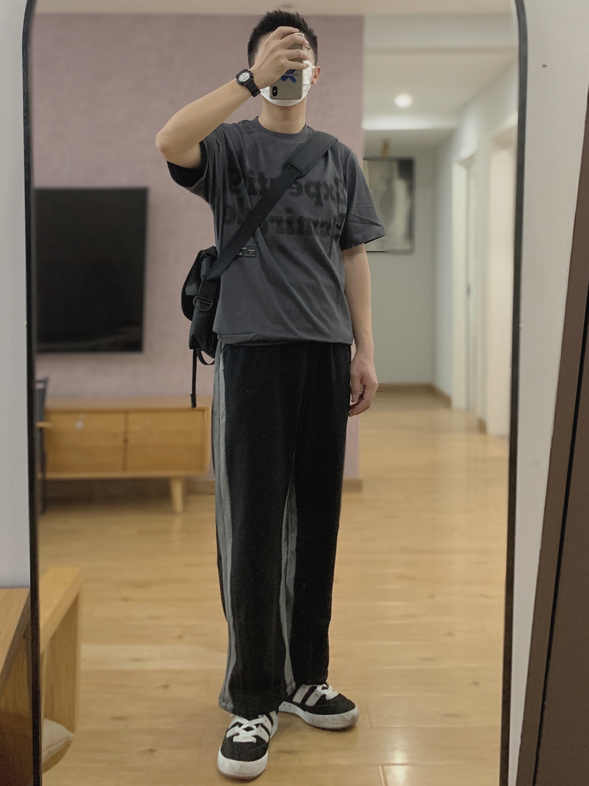OOTD | 简单帅气的黑灰色穿搭 clenfit一下