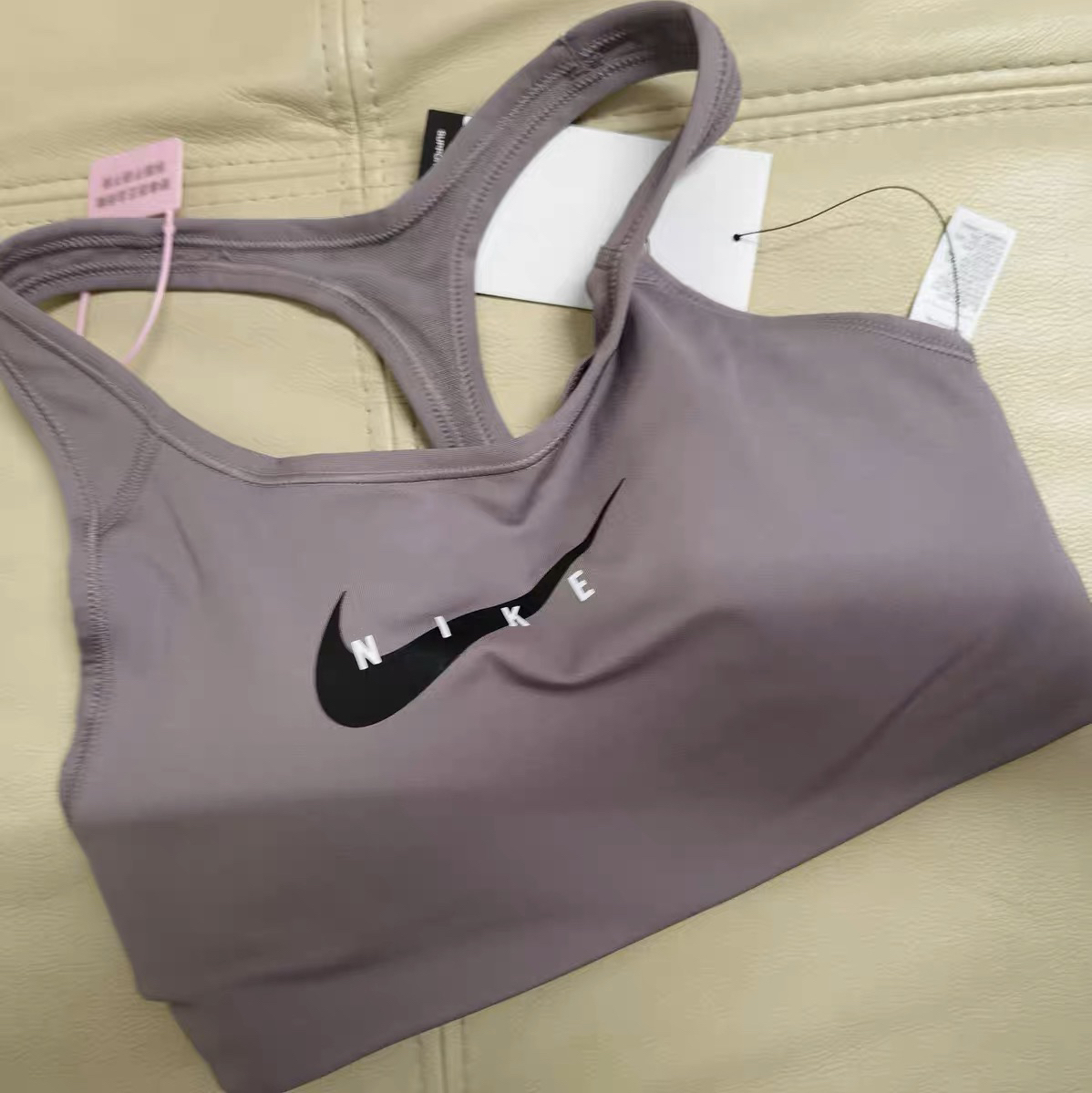 Nike 高强防震运动内衣，跑跳不晃就选它!!