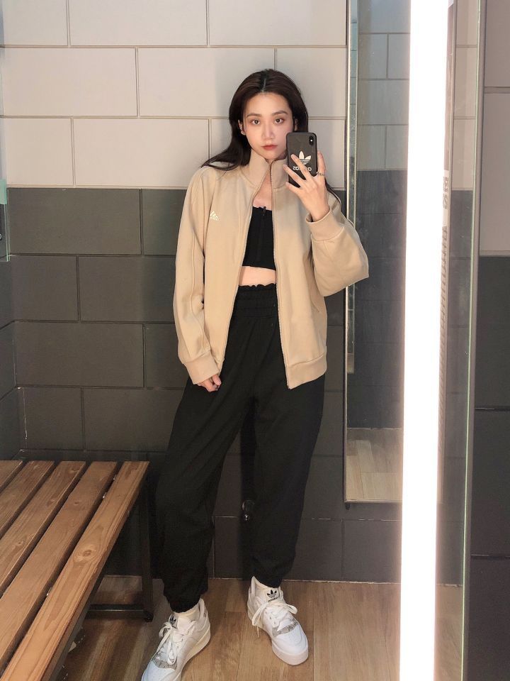 早春外套adidas 轻运动风有亿点点好看
