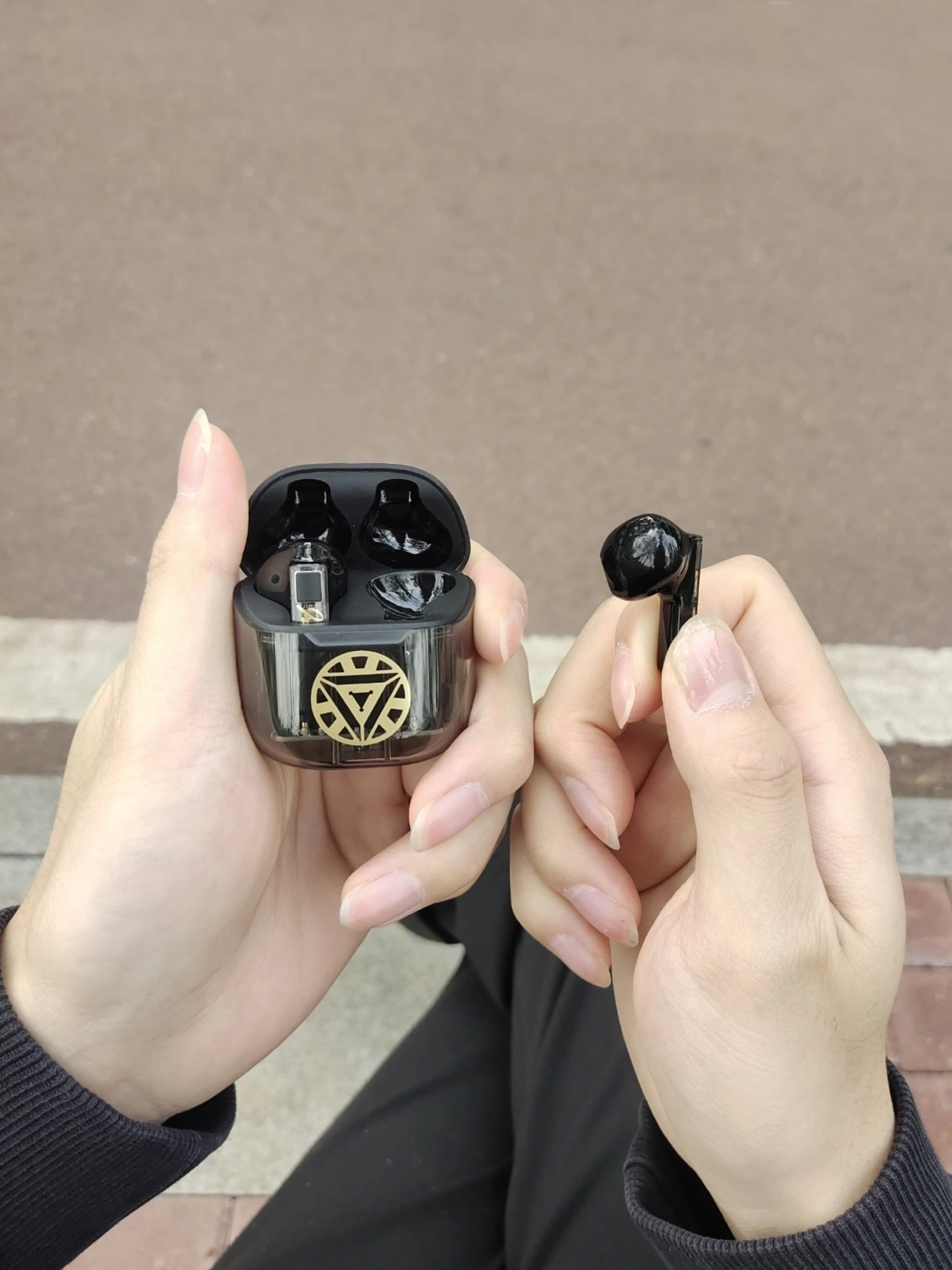 惊呆了！整个元件都展露出来...