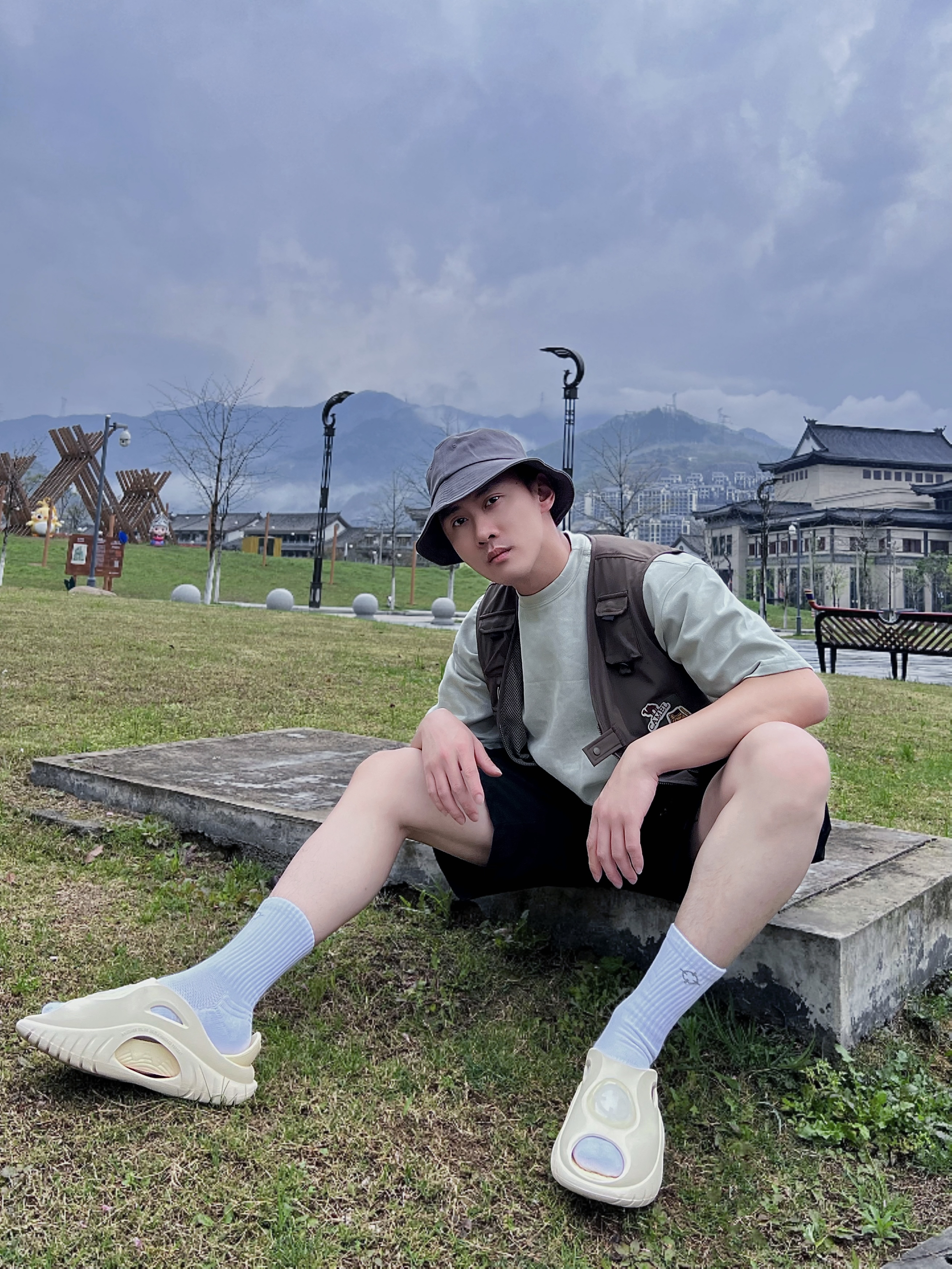 OOTD/户外☀️工装配拖鞋｜你见过吗？