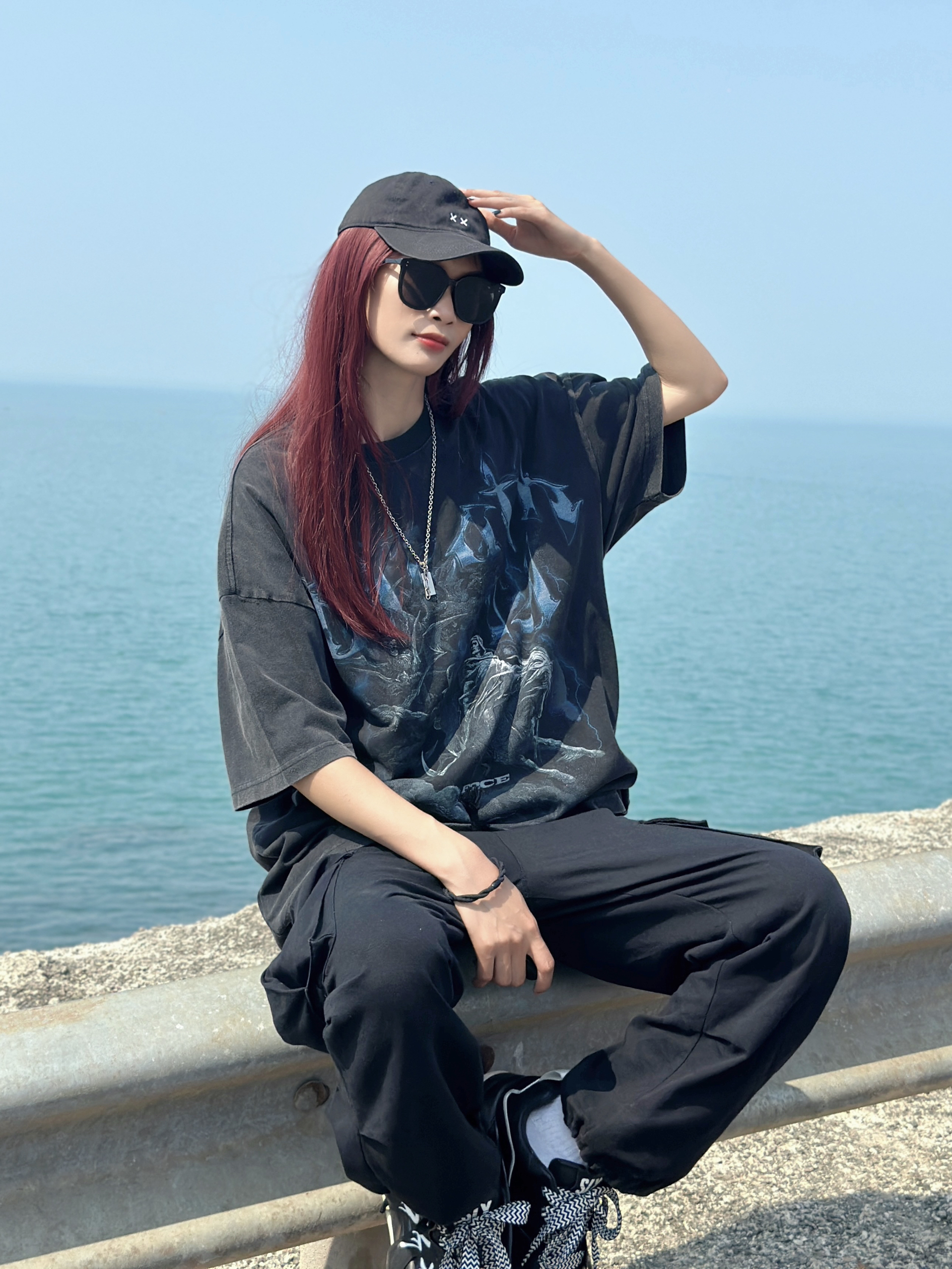 OOTD｜这不就是你喜欢的质感黑短袖吗⁉️