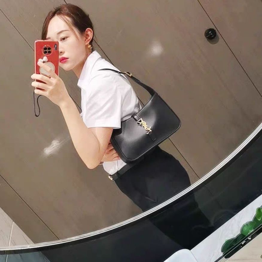 YSL简约金标黑色手提包来喽