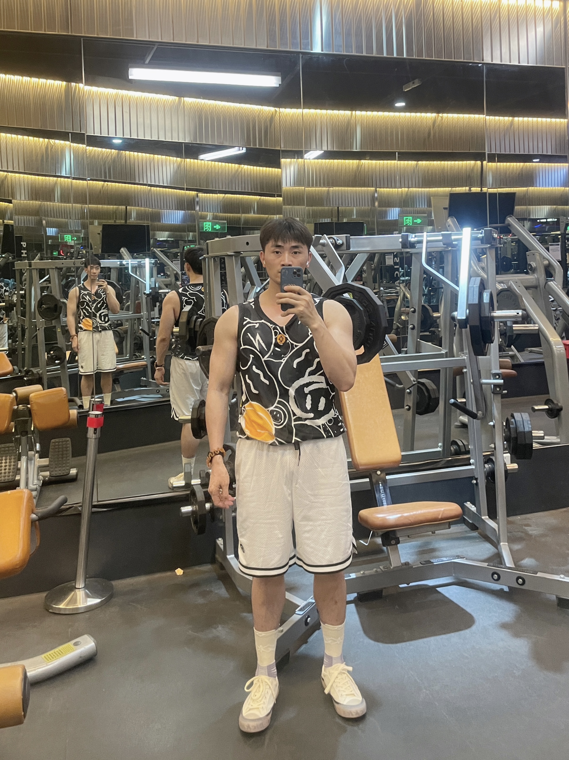 在运动的时候就运动想吃就多吃一点
