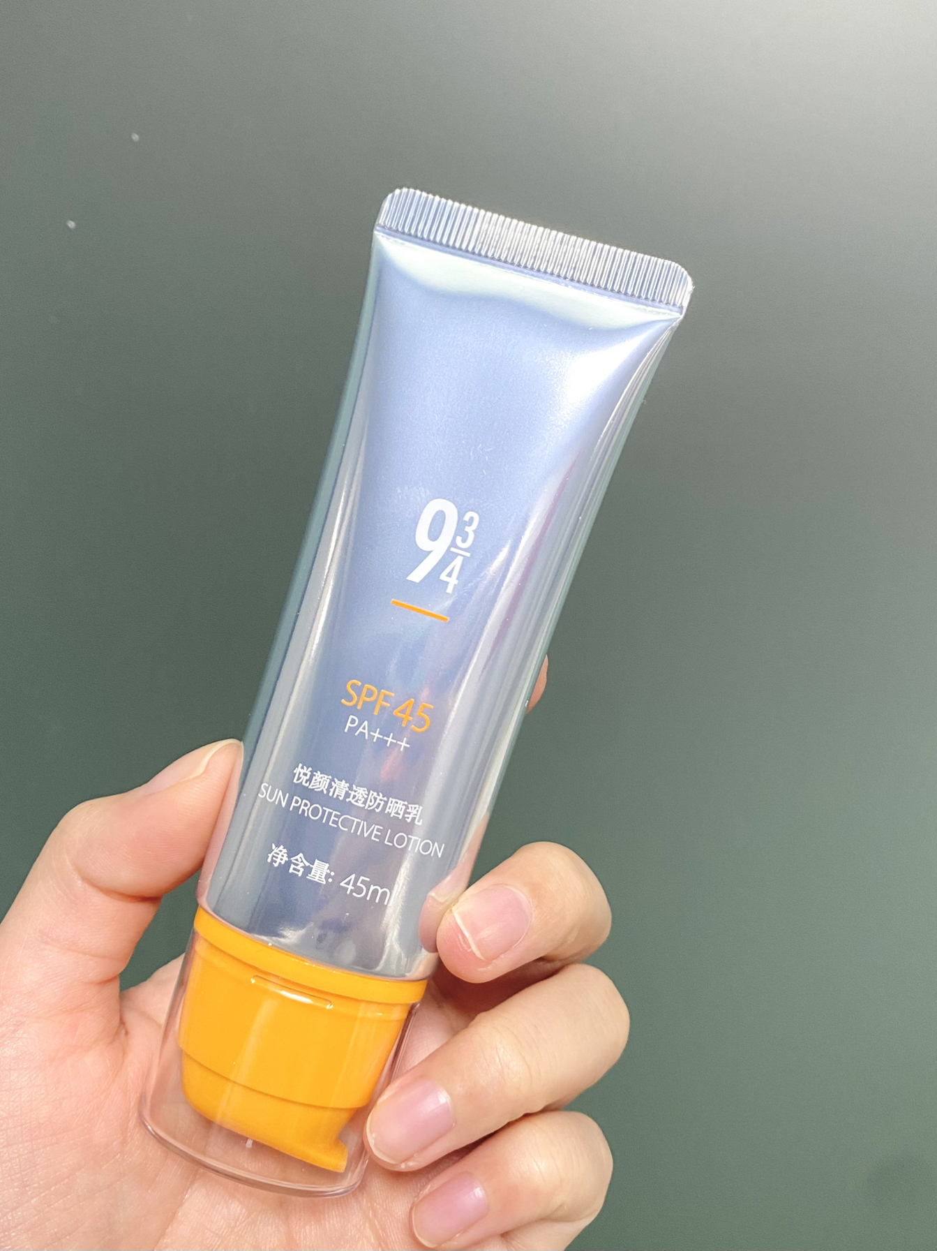 这暴晒不黑的平价防晒我能用一辈子！