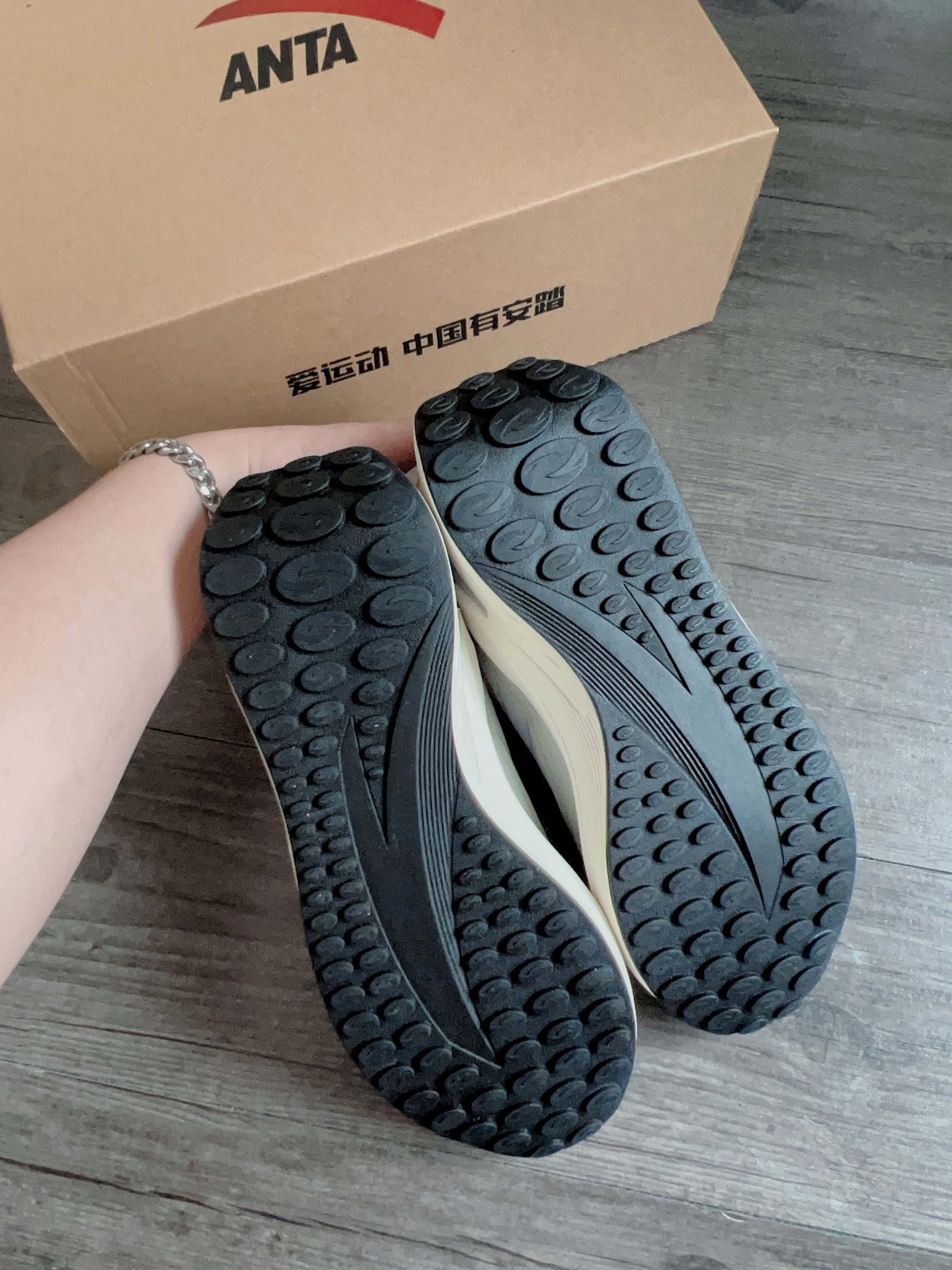 好家伙！安踏冰糖鞋真的好好看～