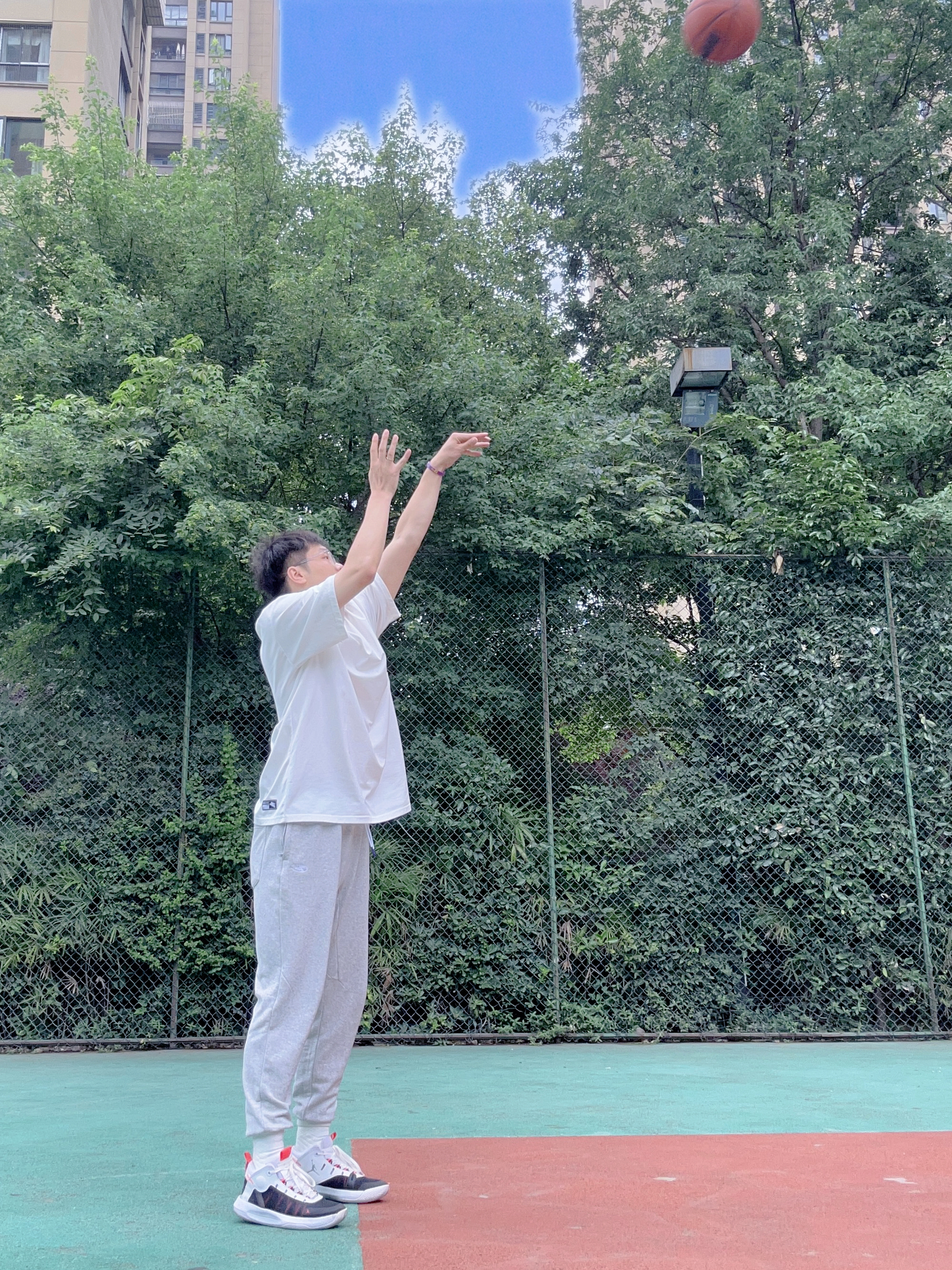 OOTD｜打篮球这样穿轻松拿捏清爽少年感‼️