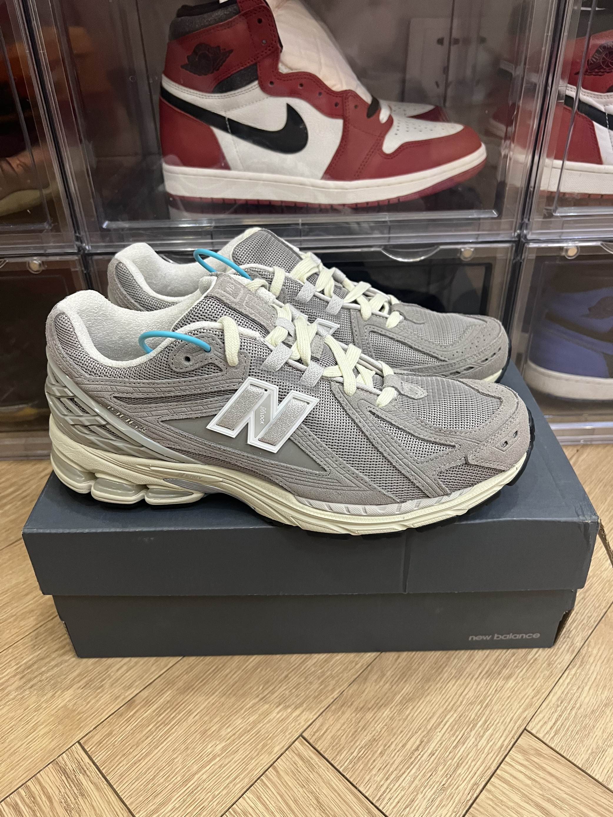 这样一双1906R复古跑鞋 只要六折 👀👀