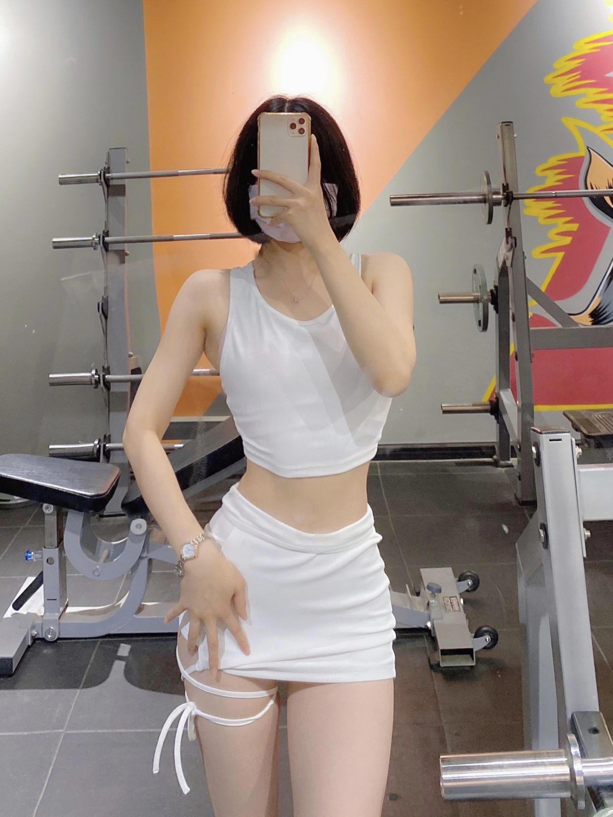 夏日运动纯欲穿搭