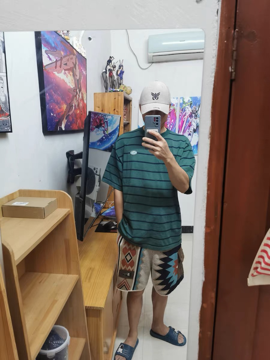 你们爱的花短裤还拿不下你？