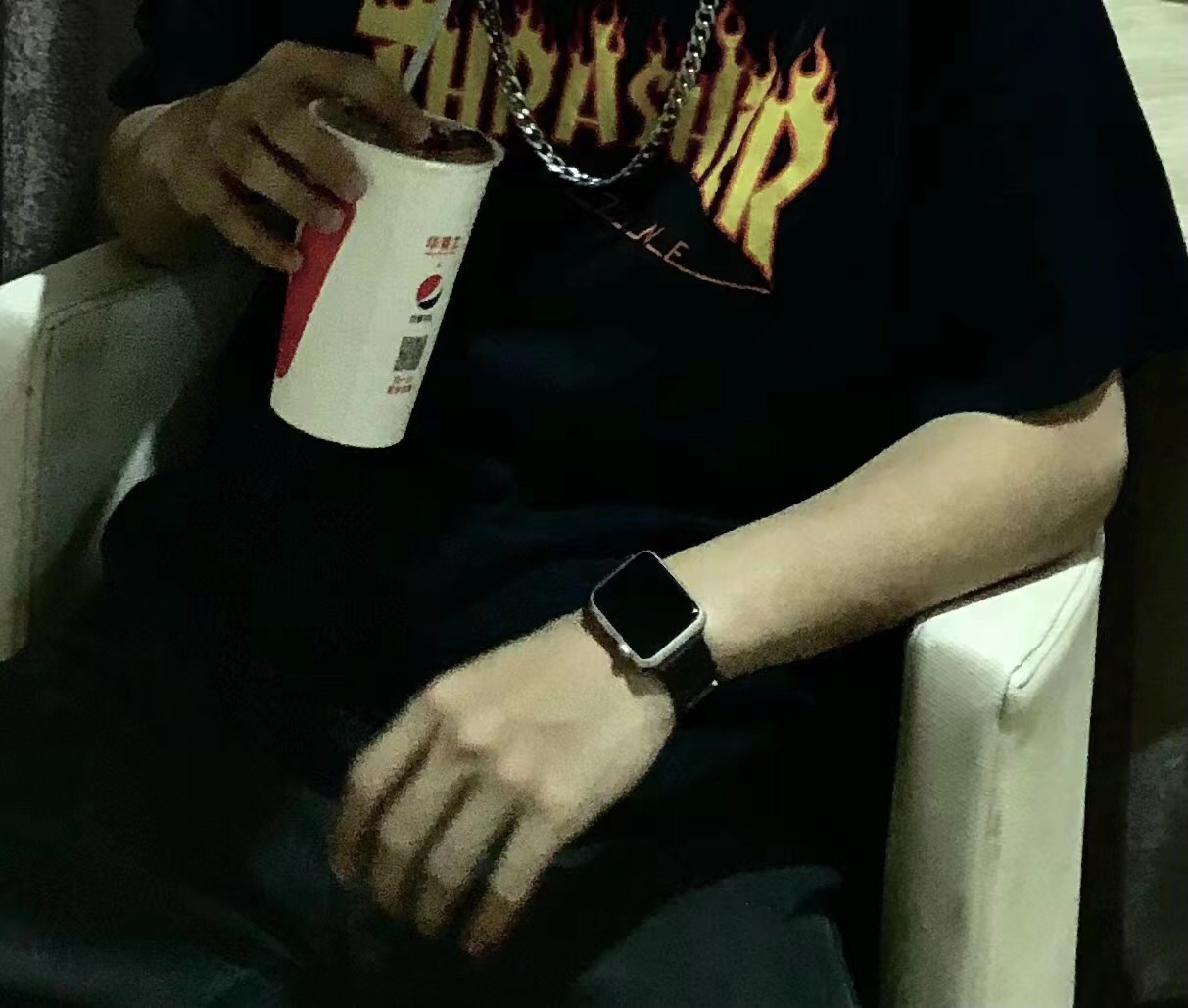 thrasher 最简单的穿就好