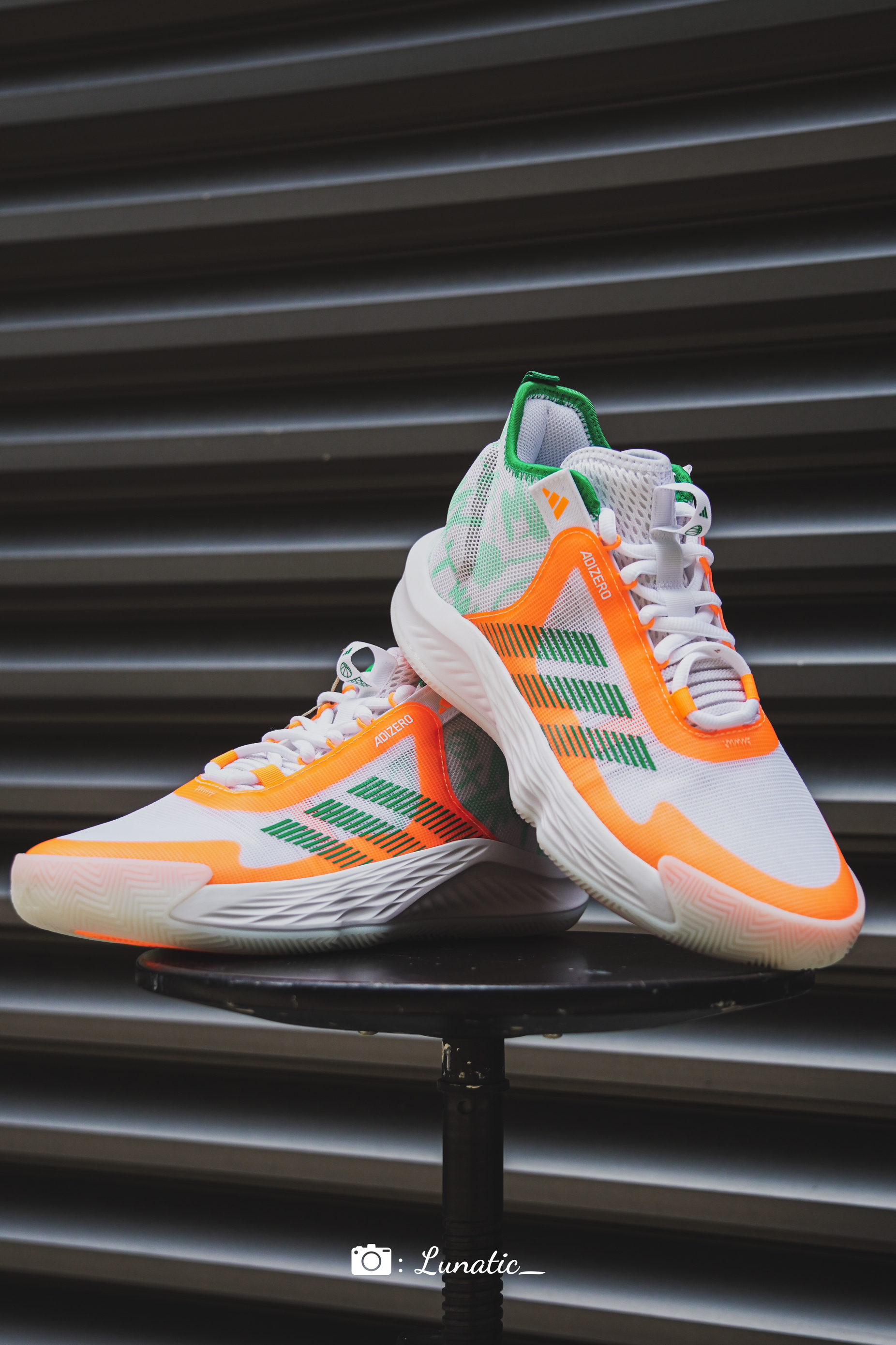 橘绿撞色带来夏日氛围｜ADIZERO SELECT