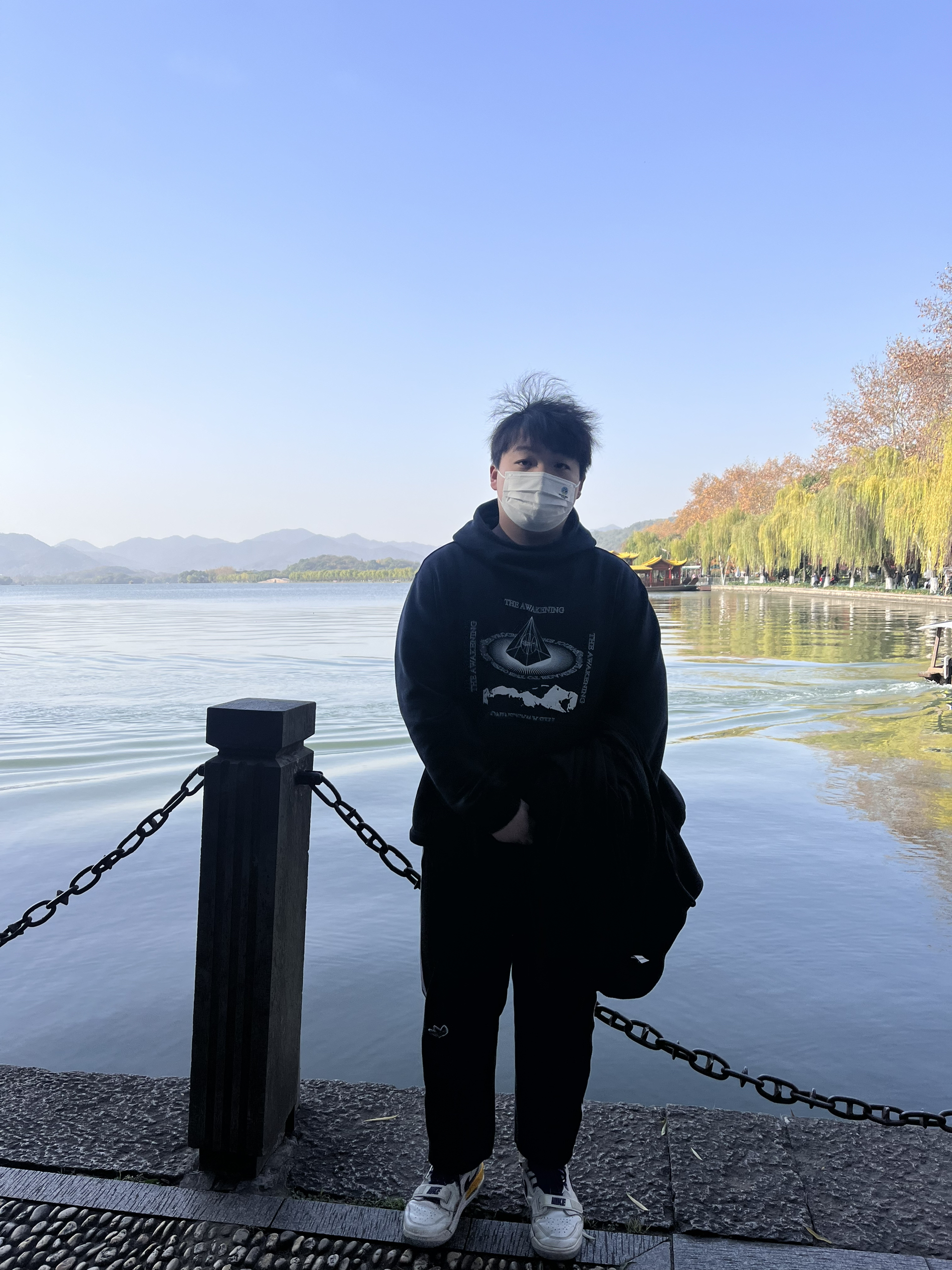 欧神仙说地球是平的 图案印花很像欧文五金