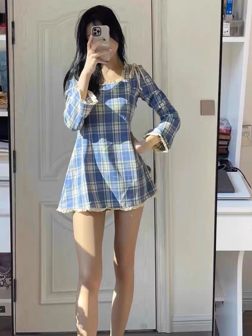 这我不说谁能看出来我穿了丝袜啊？！