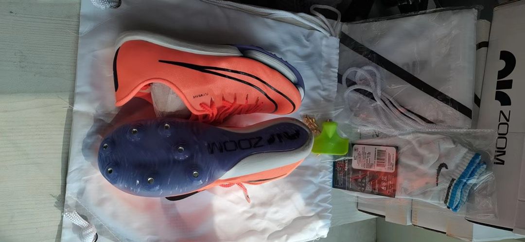 👟球鞋名称：Max fly.

🔍设计亮
