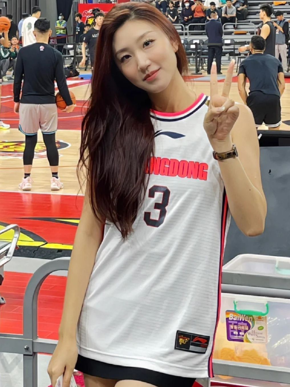 OOTD |  来看球赛了辣⛹️‍♂️