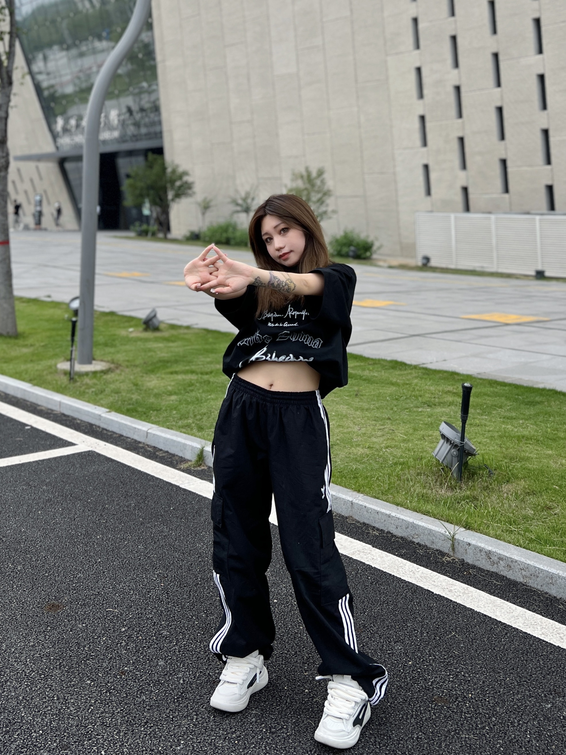 ootd｜🧩夏天的黑色穿搭“泰酷辣”🖤
