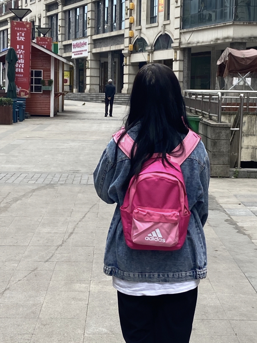 阿迪达斯背包分享