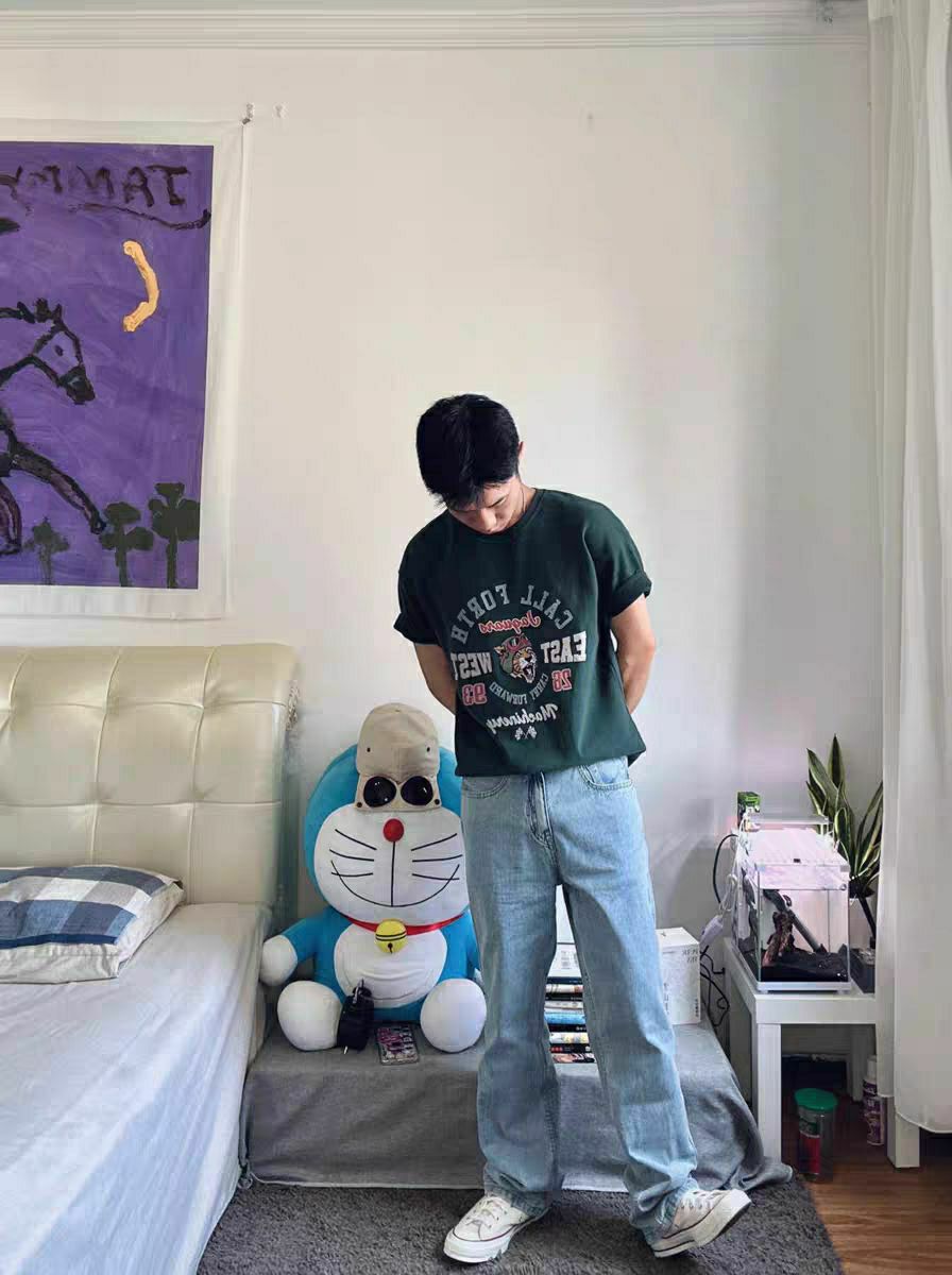 很有设计感的牛仔裤