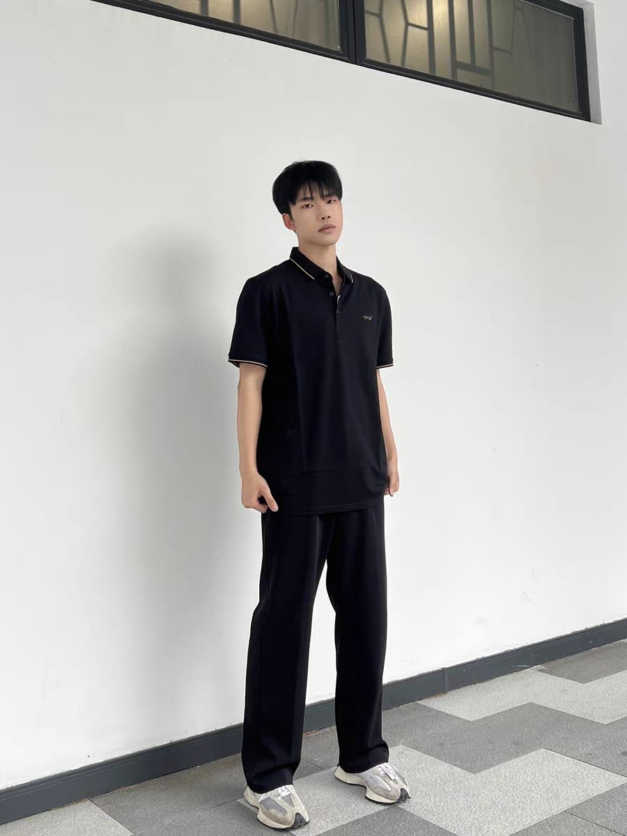 夏日职场通勤穿搭