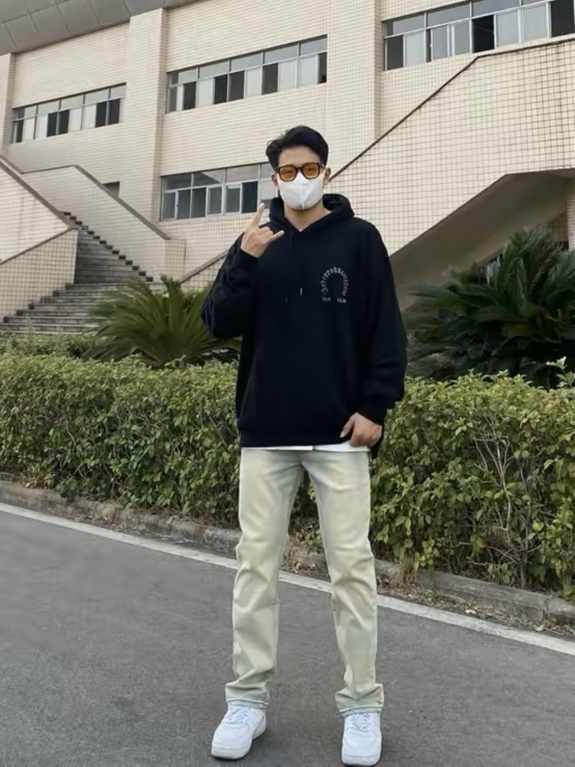 VIISHOW 我又又挖到宝了，男生适合的黄泥牛仔裤