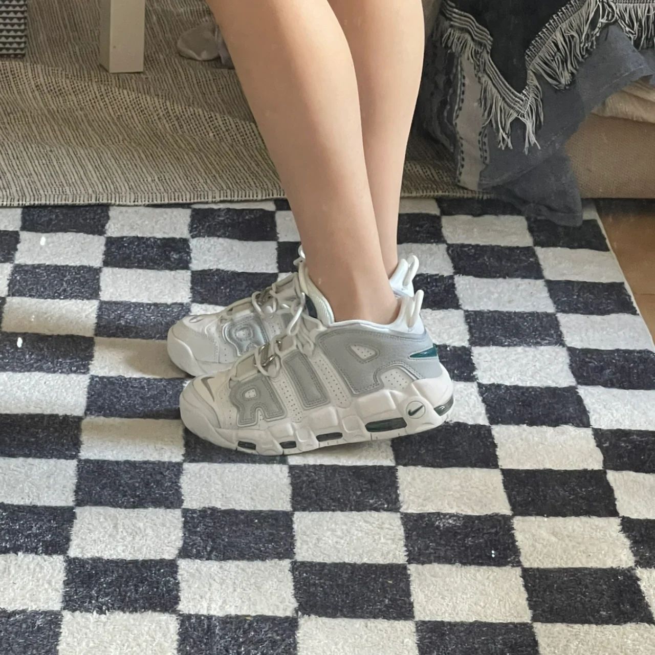 Nike Air 大皮蓬 白灰配色超级好看!!!!!