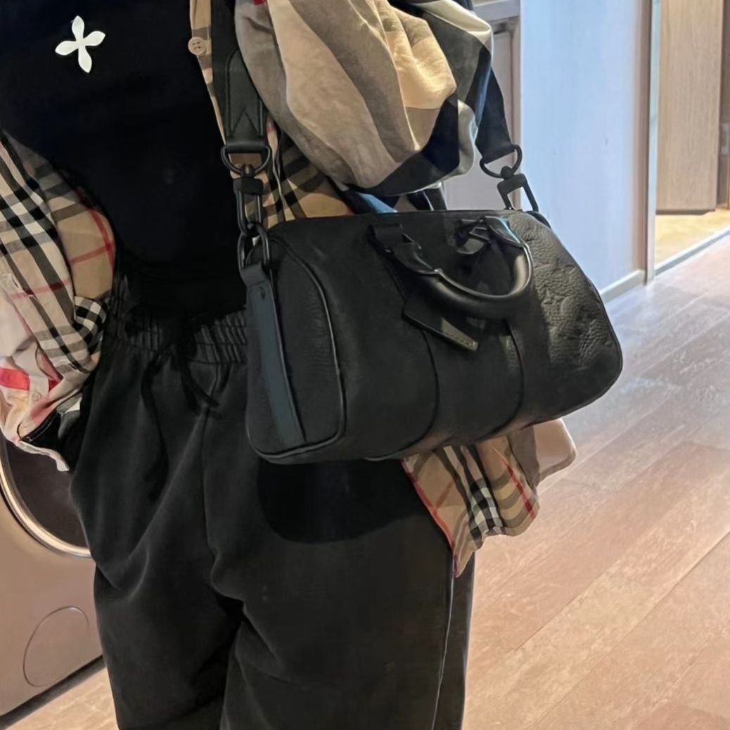 很百搭的一款LV包包来喽