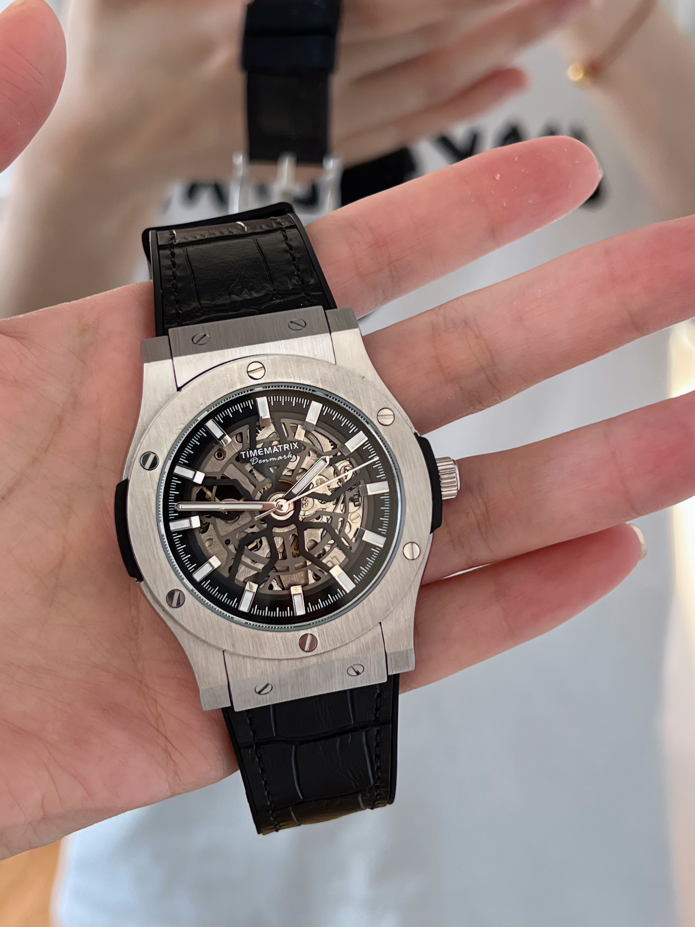 哪个男孩子能拒绝镂空机械表呀⌚️