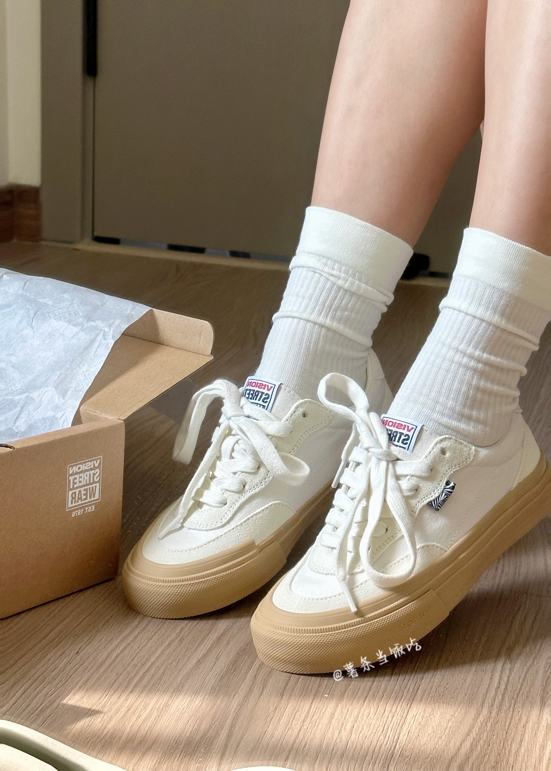 耶耶 vision白色小众滑板鞋!酷诶~