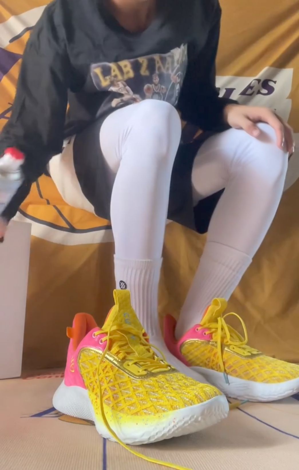上脚安德玛库里9这配色真的帅呀！