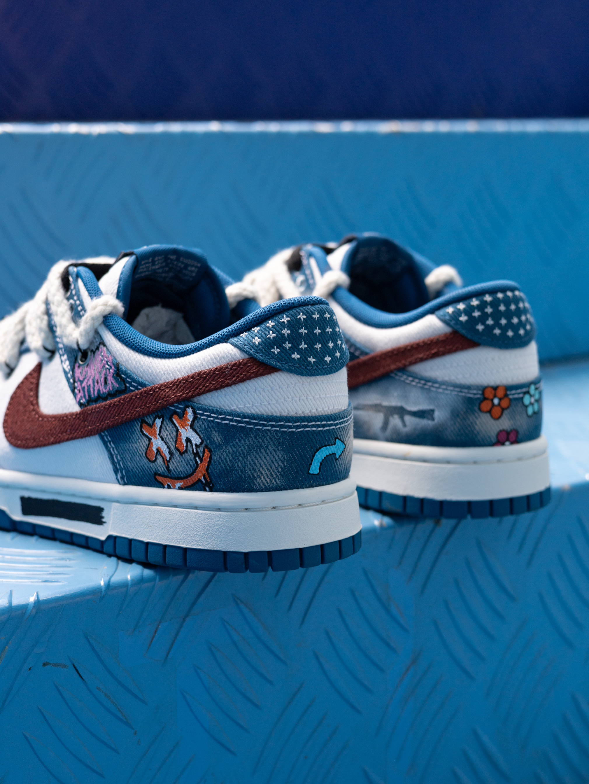 🔥拜托,这双涂鸦丹宁牛仔『白蓝』板鞋👟有点酷哦‼️