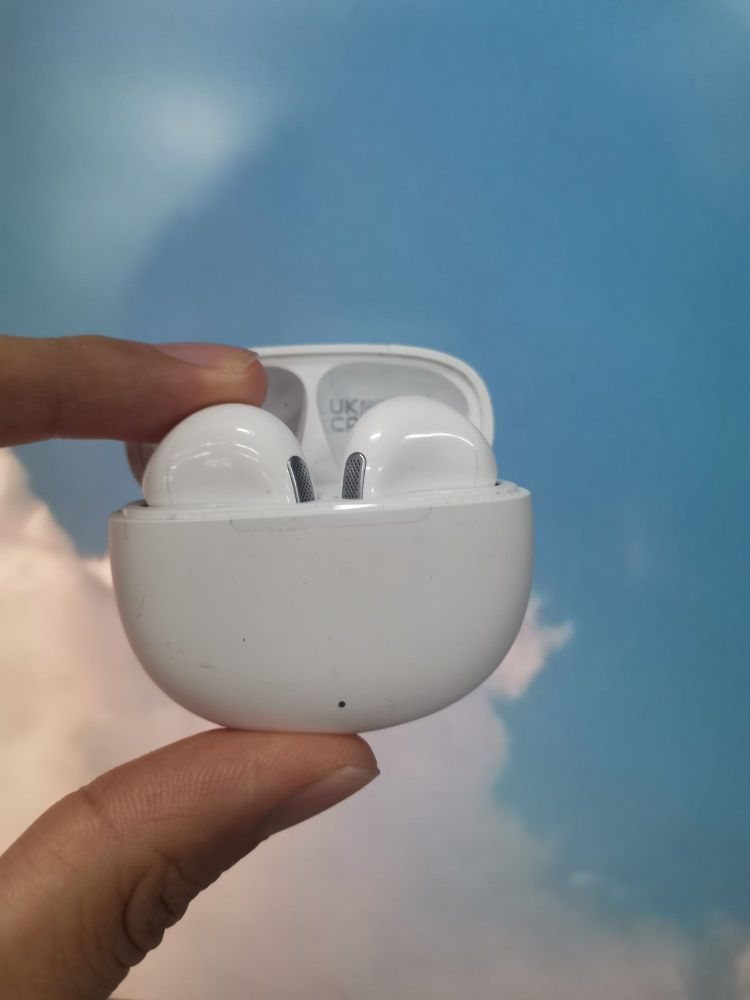 QCY ailypods半入耳耳机，你值得拥有