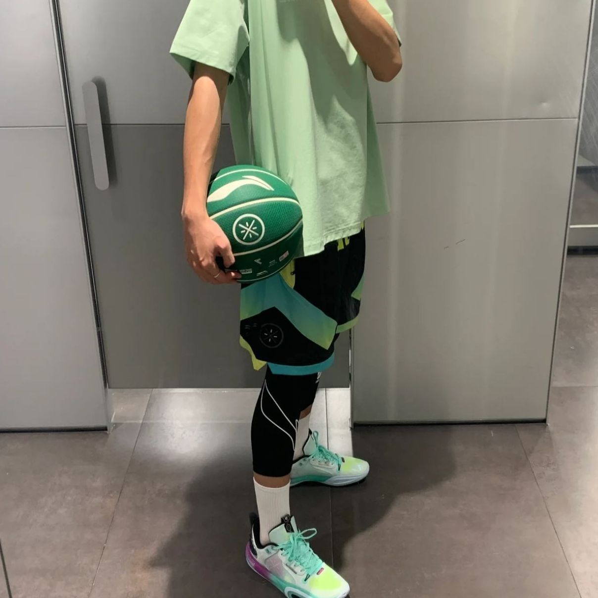 今天是绿色系穿搭🐸🐸