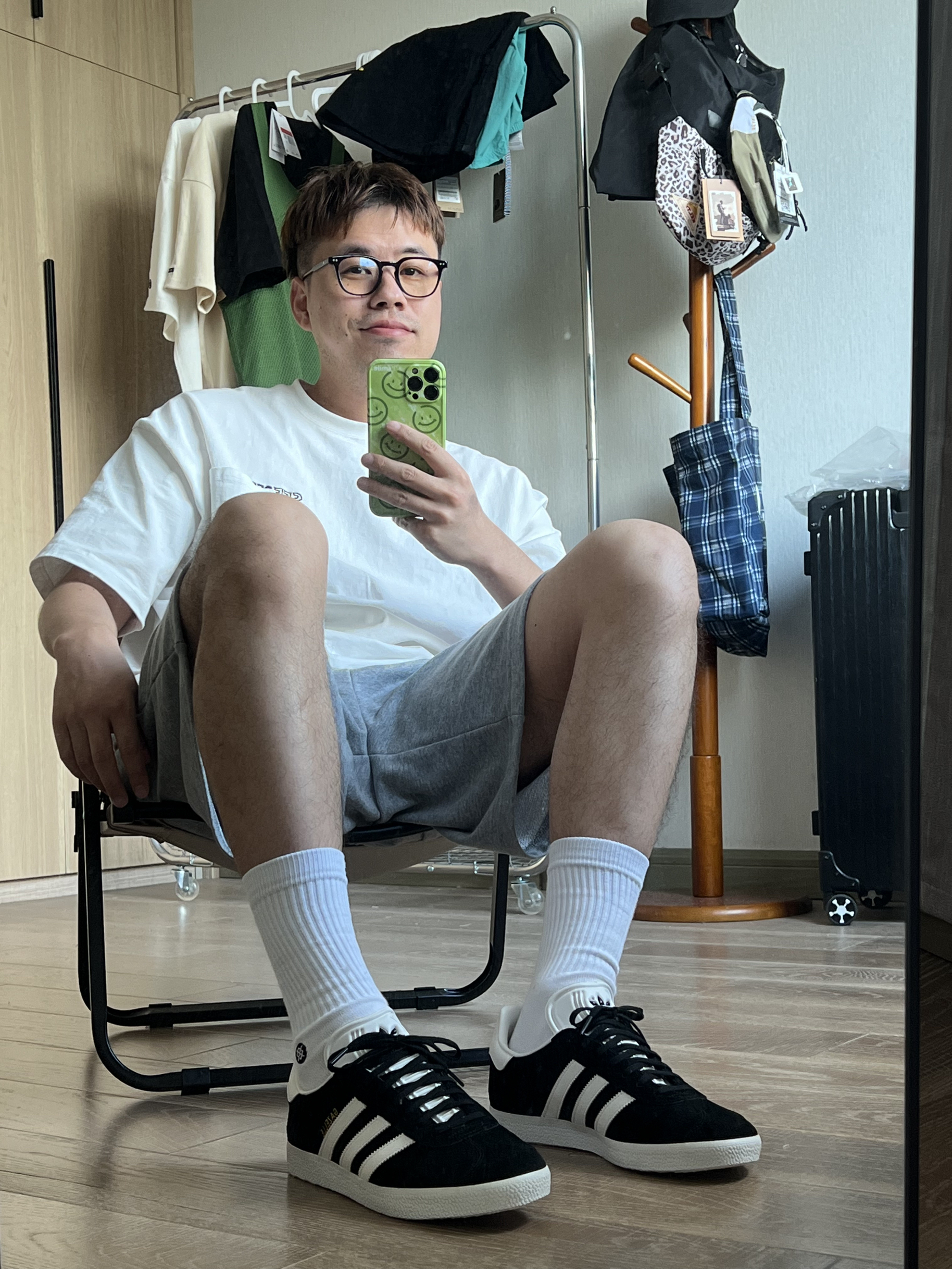 黑白三杠  经典永不过时