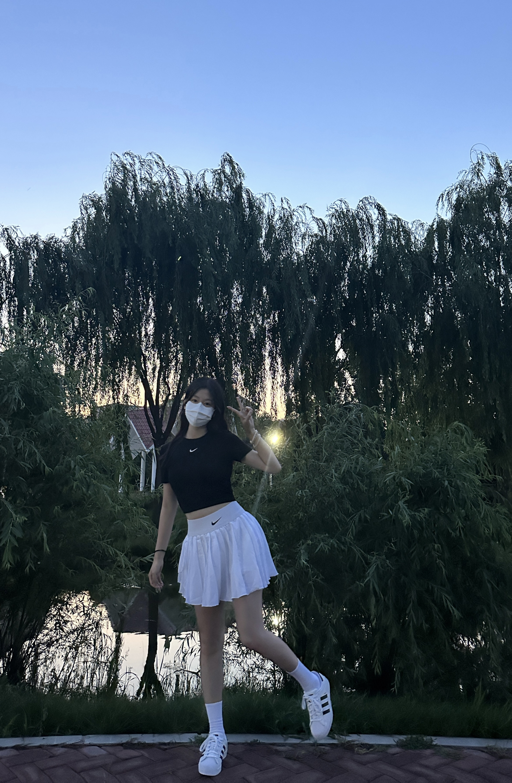 这个网球裙真的很绝，随手一拍，就超级出片