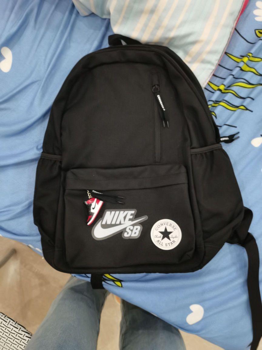 嘻嘻，自己贴的，适合学生党颜值超高，质量