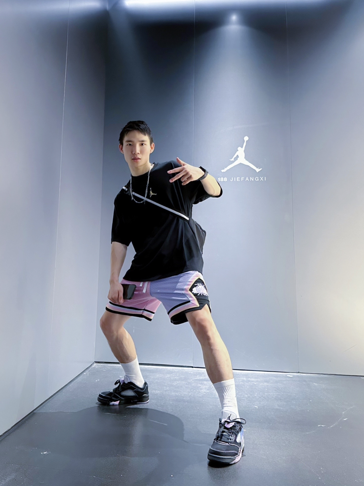 发现一件百搭的短袖