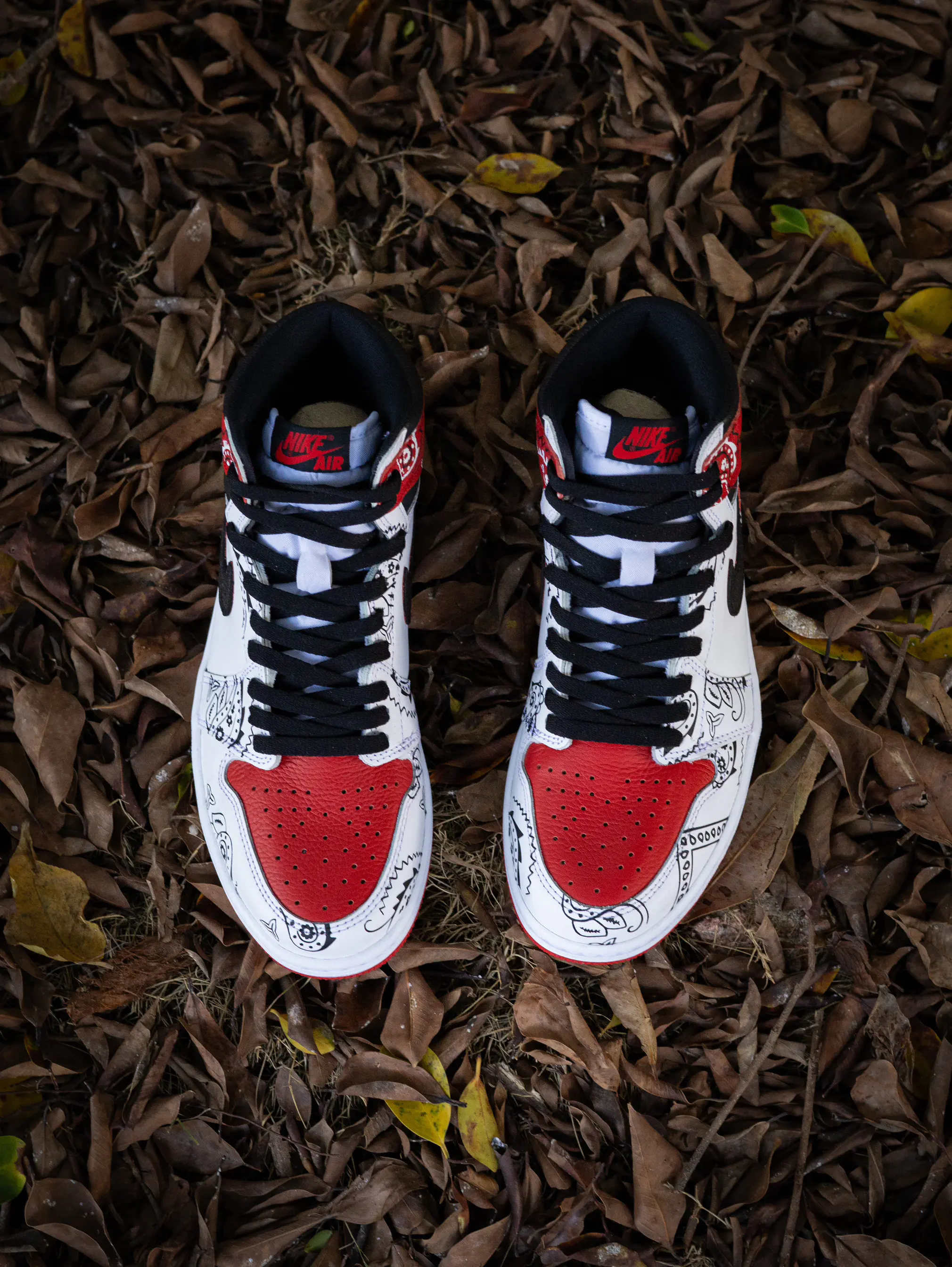 🔥这双经典复古的『腰果花』黑白红板鞋👟🉑️太帅啦‼️