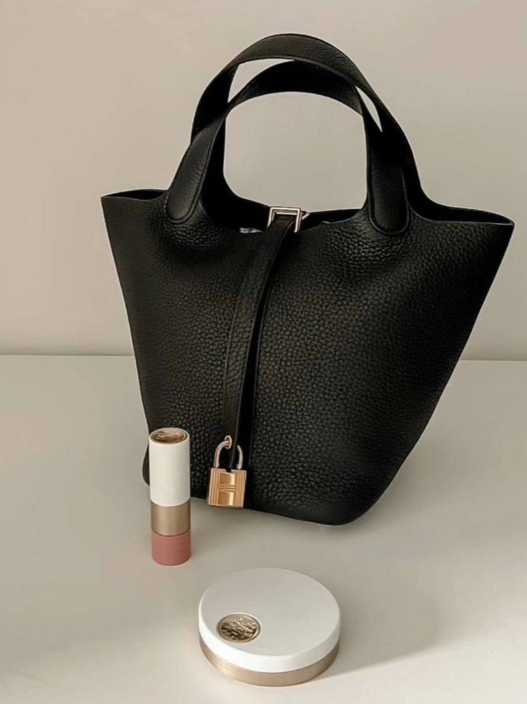 还有谁没买爱马仕菜篮子包包吗👜真的美哭