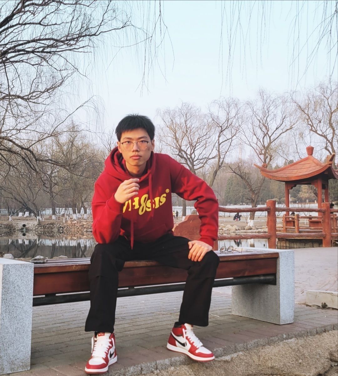衣服超级有感觉，穿上相当炸裂