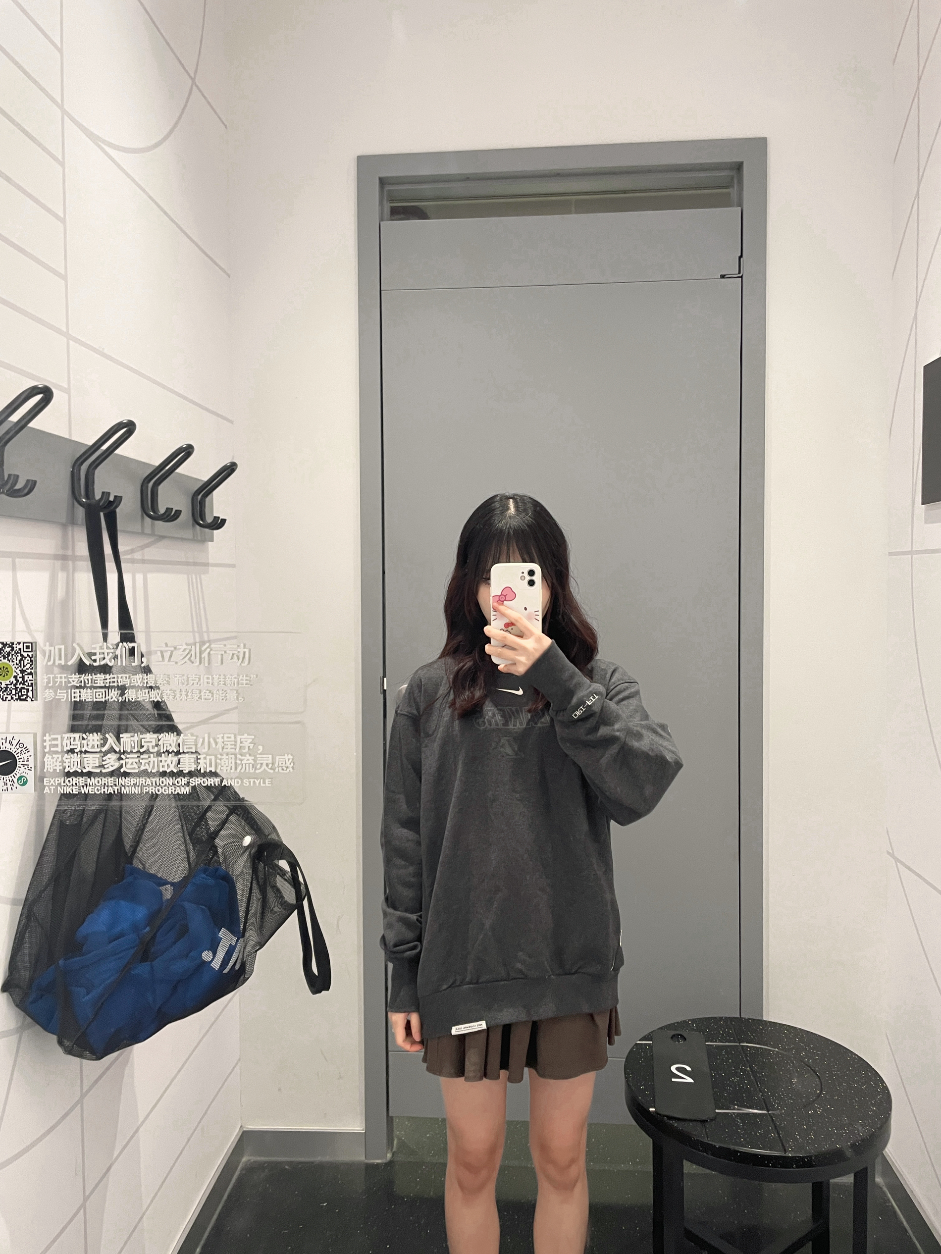 耐克湖人卫衣