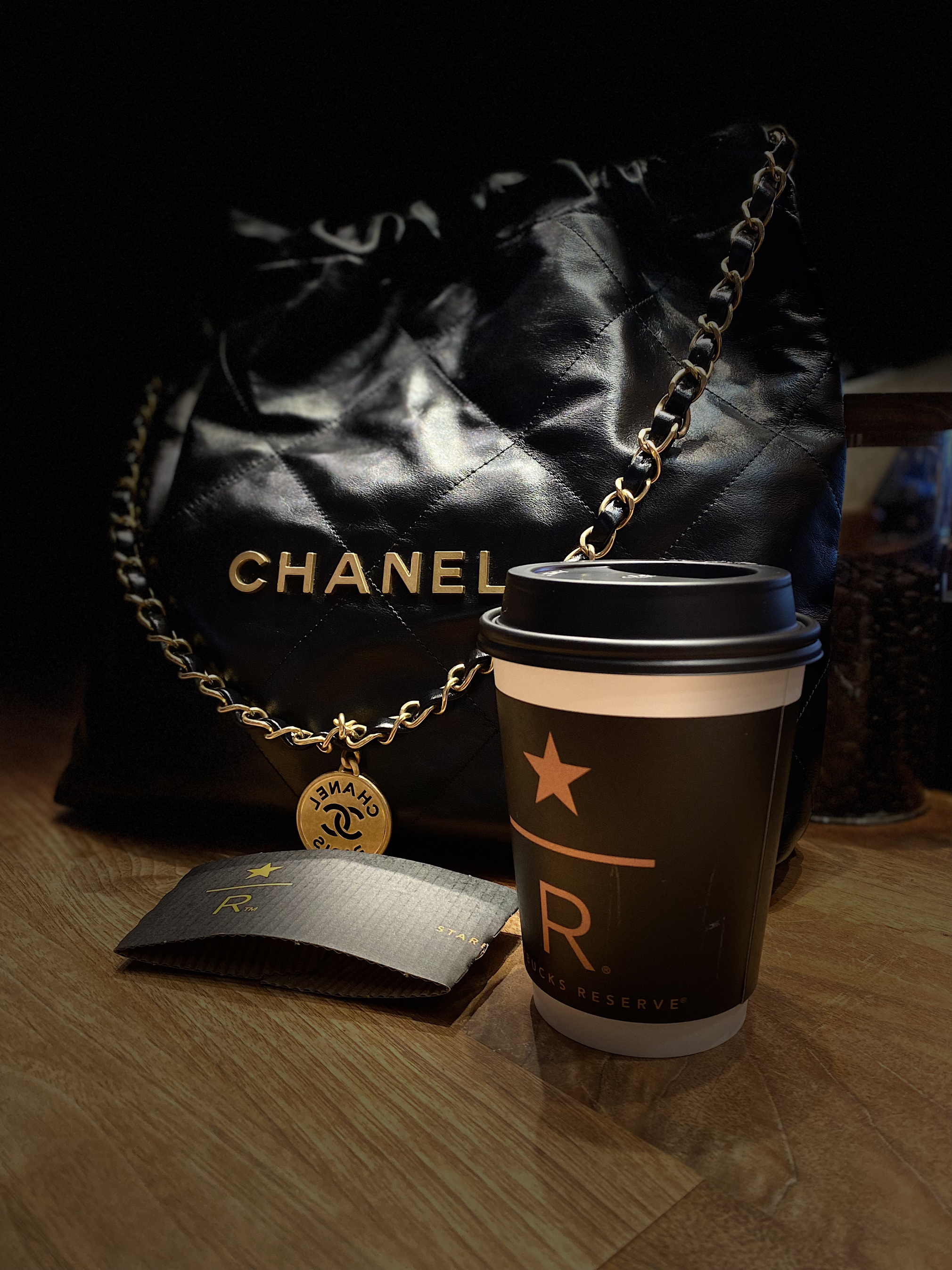 旅行背什么包呢✨你看CHANEL 22Bag 合适吗🤩