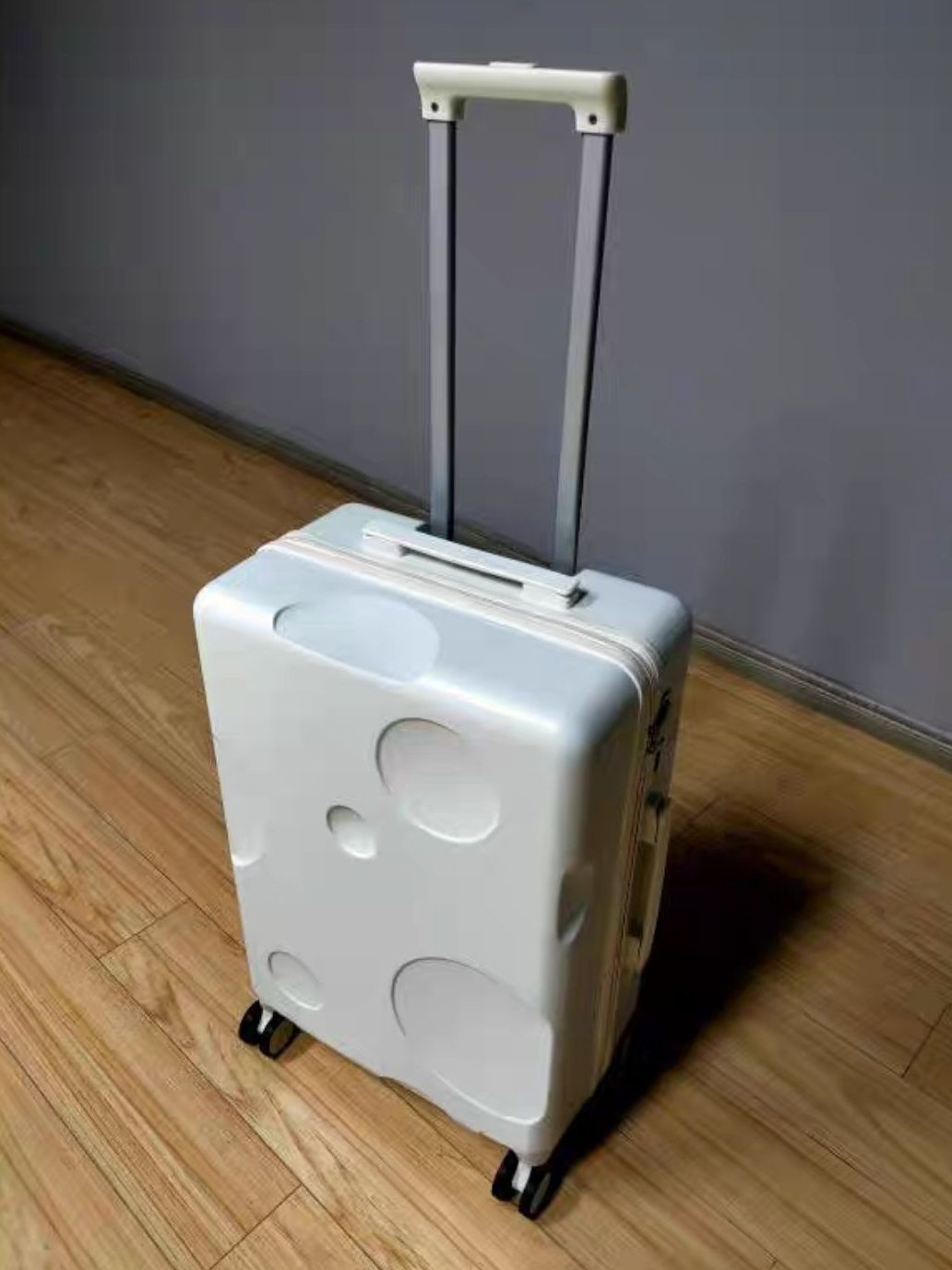 抽象知识的行李箱。